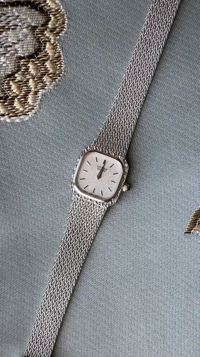Citizen Square Silver-Tone Mesh Watch 1