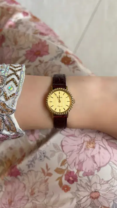 Vintage Rado Elegance Gold-Tone Watch 8