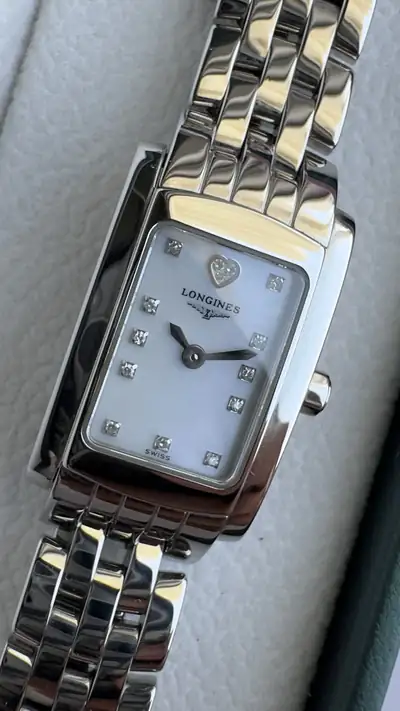 Discontinued Longines women’s stainless steel watch 3