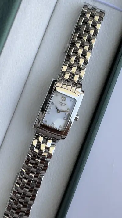 Discontinued Longines women’s stainless steel watch 4