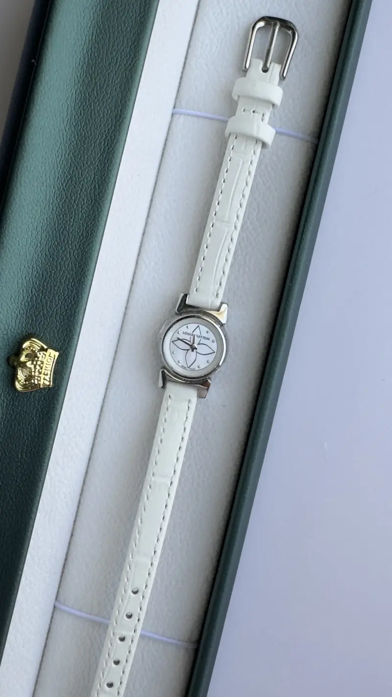 Rare discontinued Louis Vuitton women’s watch — image 4