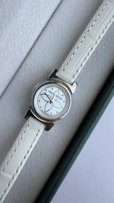 Rare discontinued Louis Vuitton women’s watch 5