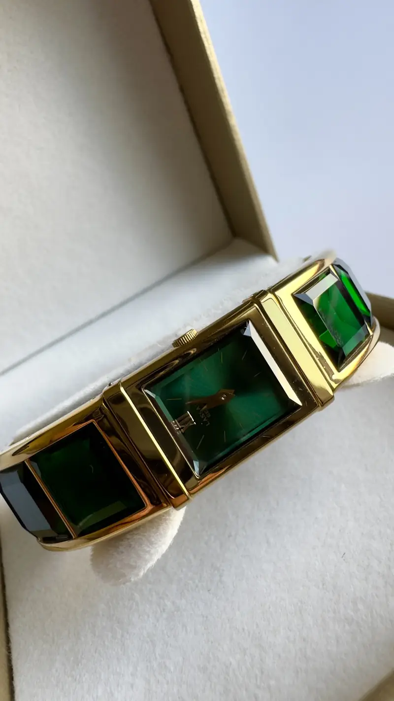 Vintage Seiko Ladies Jewel-Style Watch with Green stone  Bracelet