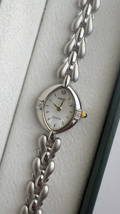 Seiko Exceline Vintage Mother of Pearl Watch 3