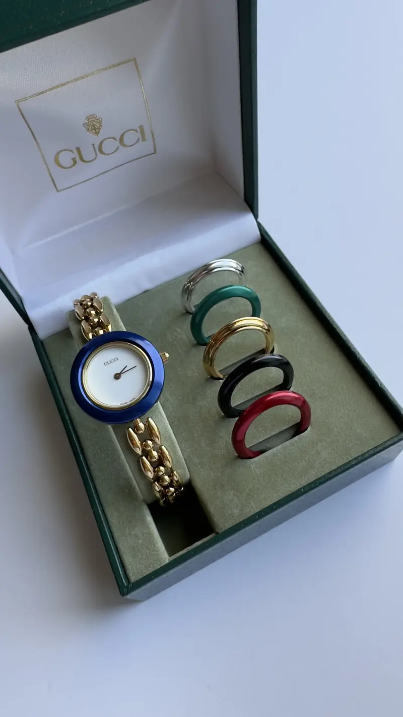 Distinctive Gucci Interchangeable Bezel Watch