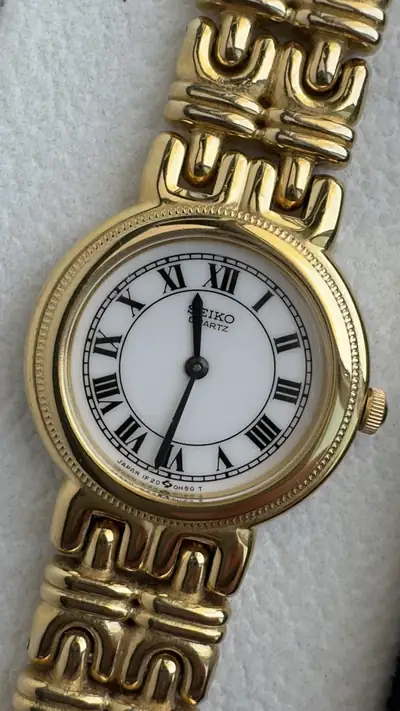 Classic Seiko Roman Dial Watch 2