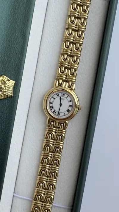 Classic Seiko Roman Dial Watch 4