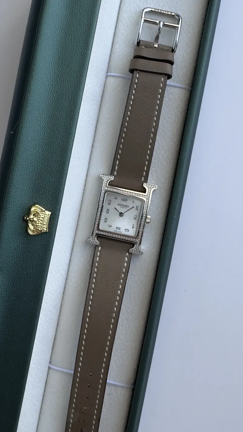 Distinctive Hermès Small Diamond H Case Watch — image 4
