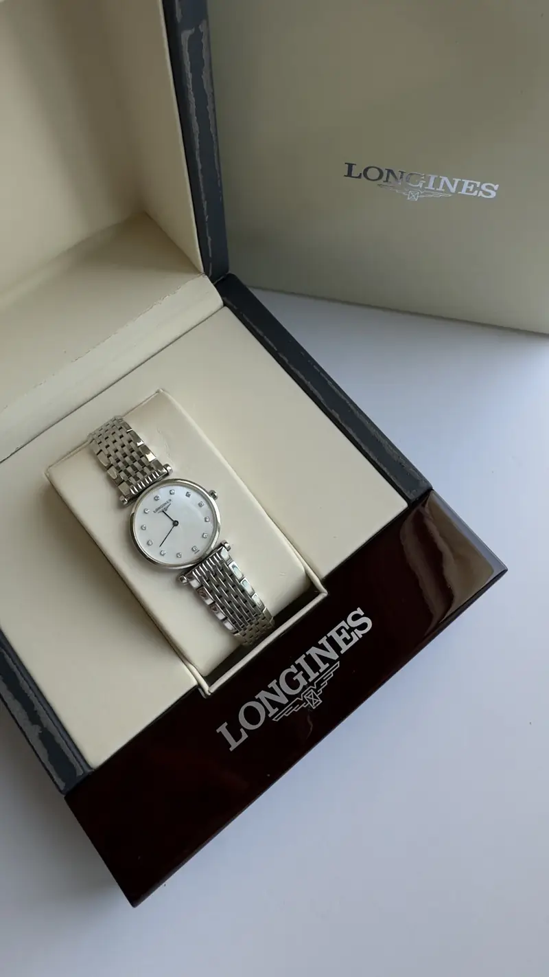 Elegant Longines Diamond Mother-of-Pearl Watch