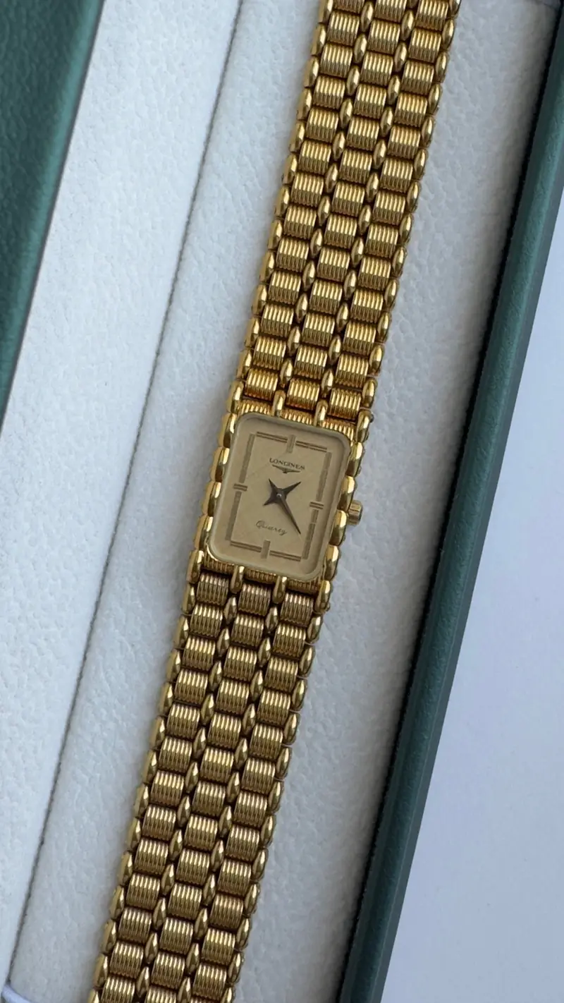Elegant Longines Rectangular Watch — image 4