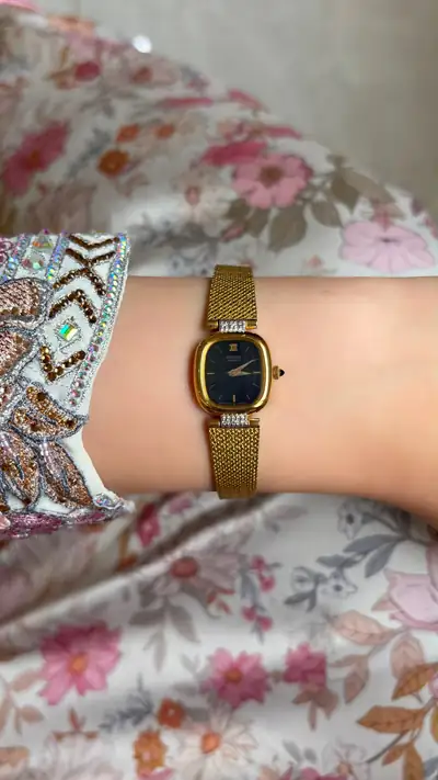 Elegant Seiko Diamond Accent Vintage Watch 2