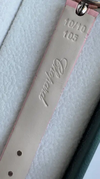 Luxurious Chopard Happy Diamonds Watch 9