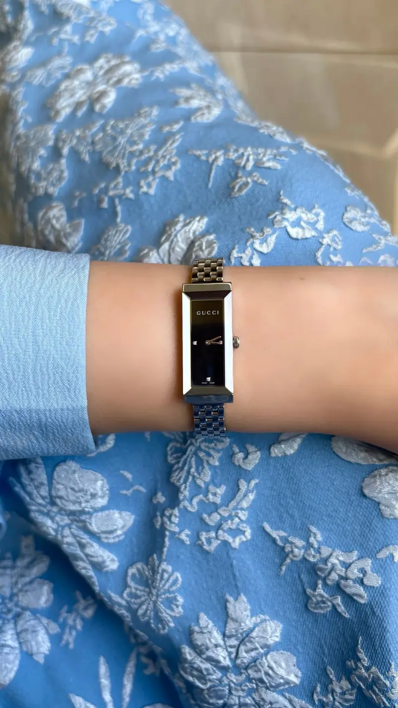 Gucci G-Frame Black Dial Diamond Marker Bracelet Watch — image 8
