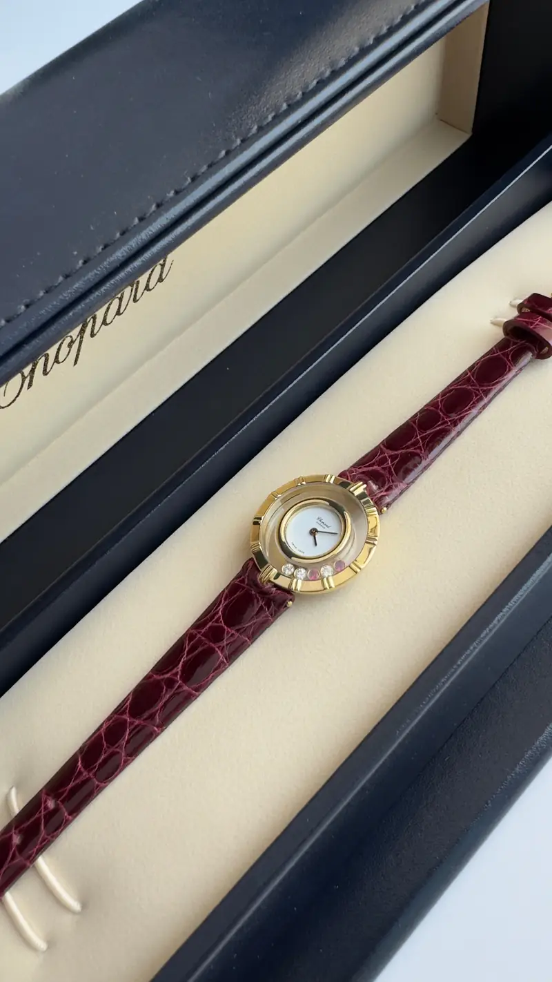 Luxurious Chopard 18K Gold Happy Diamonds Watch