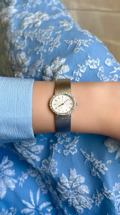Omega Genève Diamond Bezel Textured Bracelet Watch 9