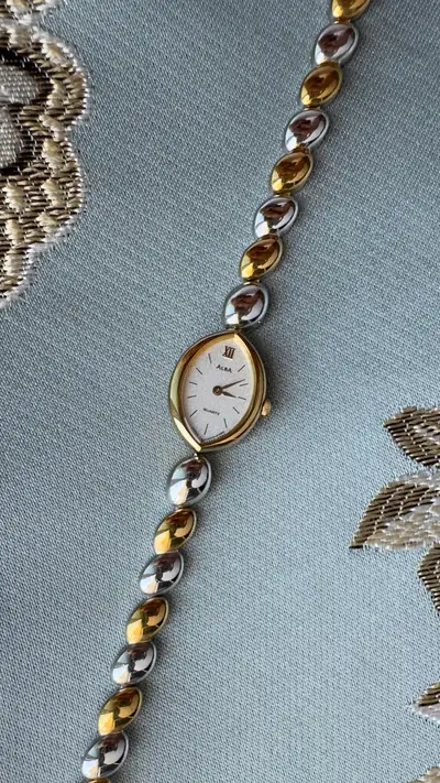 Elegant Seiko Alba Two-Tone Watch 1