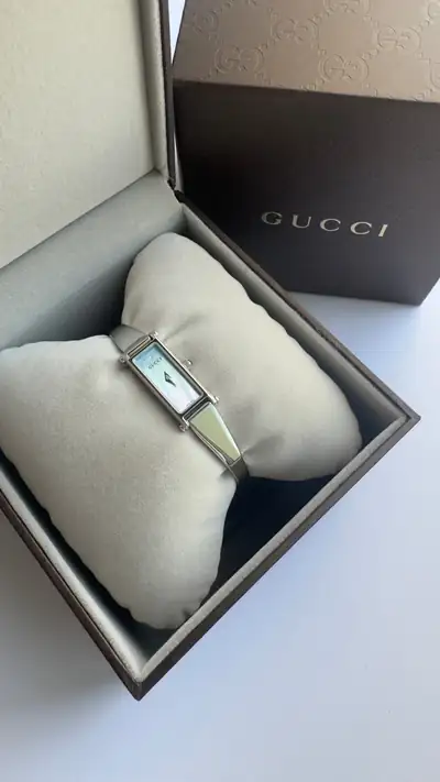 Gucci Slim Iridescent Dial Bangle Watch 1