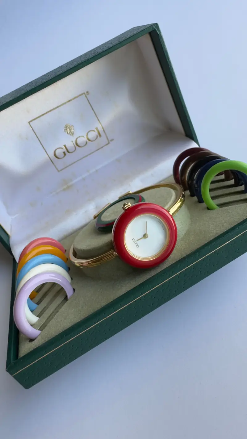 Gucci 12-Bezel Interchangeable Color Watch