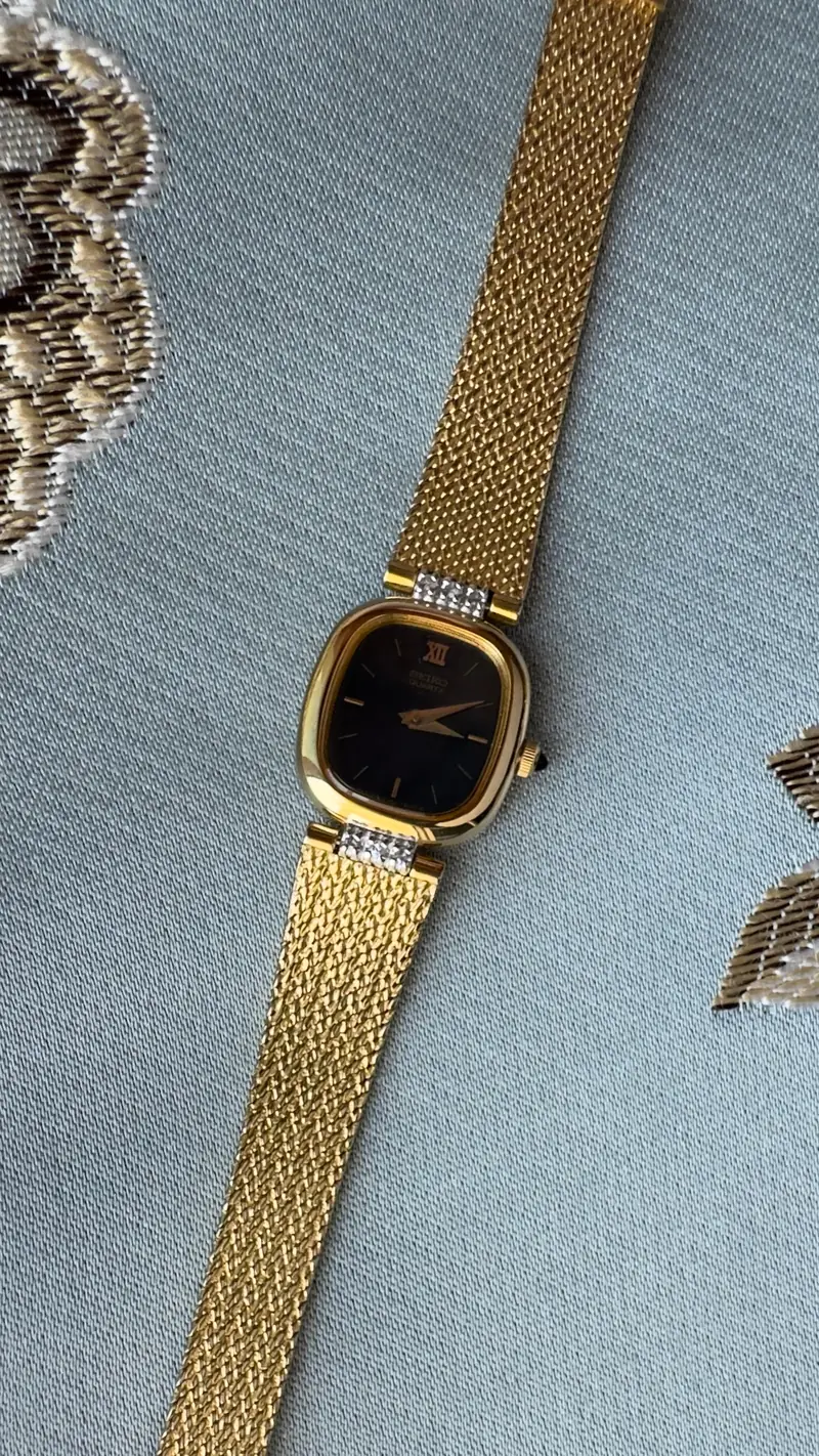 Elegant Seiko Diamond Accent Vintage Watch