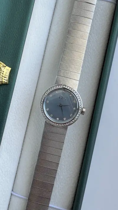 Dior Blue Mother-of-Pearl Diamond Watch 4