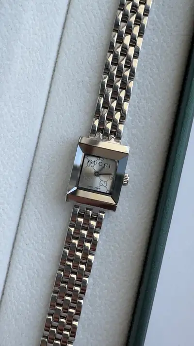 Gucci Mini GG Monogram Square Bracelet Watch 3
