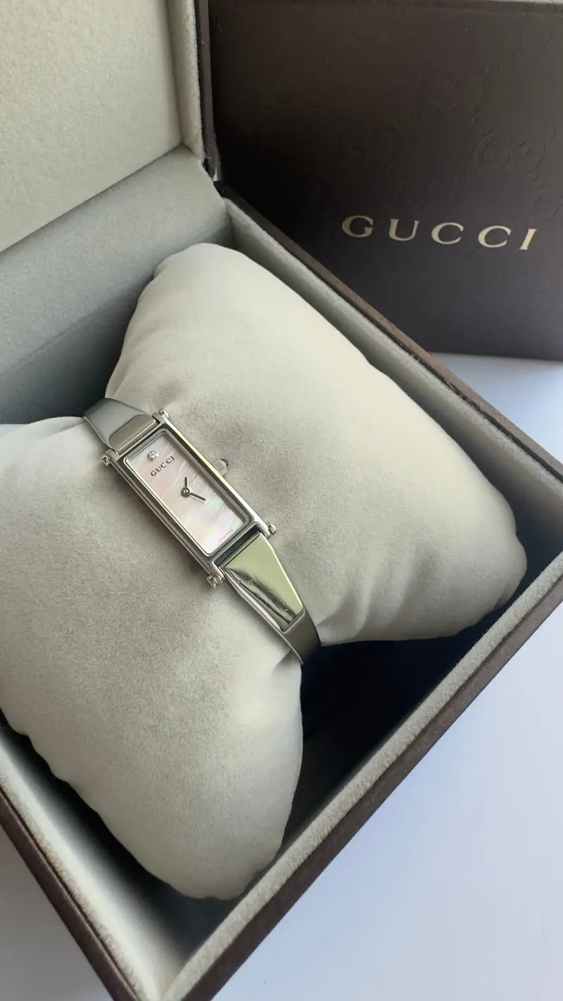 Gucci Soft Pink Mother-of-Pearl Bangle Watch