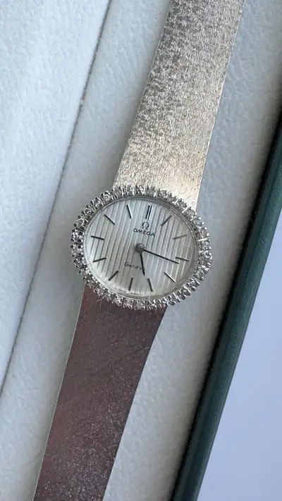 Omega Genève Diamond Bezel Textured Bracelet Watch 3